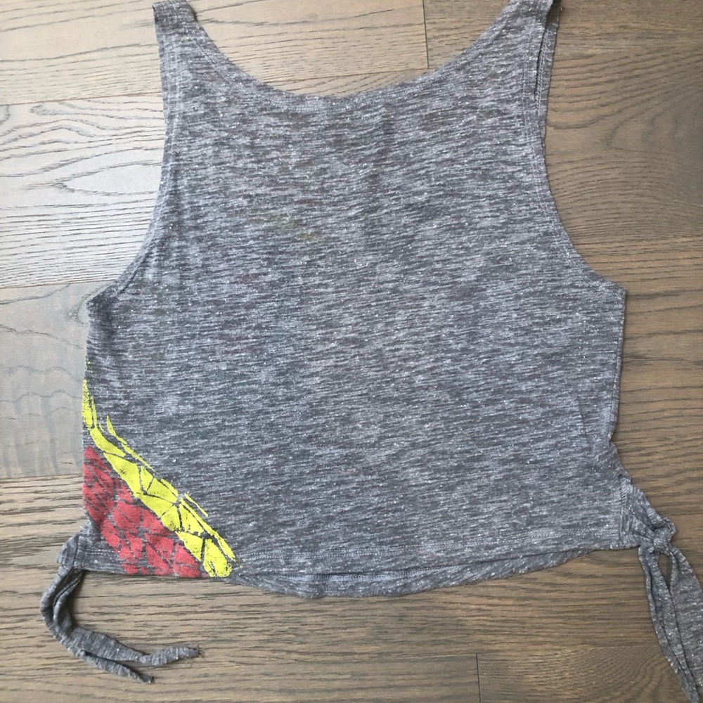 Women’s cotton sleeveless crop top. - Picture 2 of 2